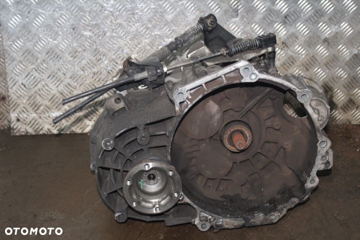 SKRZYNIA BIEGÓW VOLKSWAGEN PASSAT B7 2.0TDI - 1