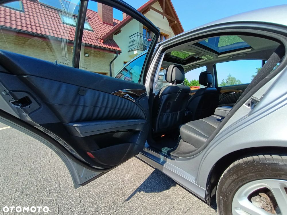 Mercedes-Benz Klasa E 300 BLUETEC Avantgarde - 28