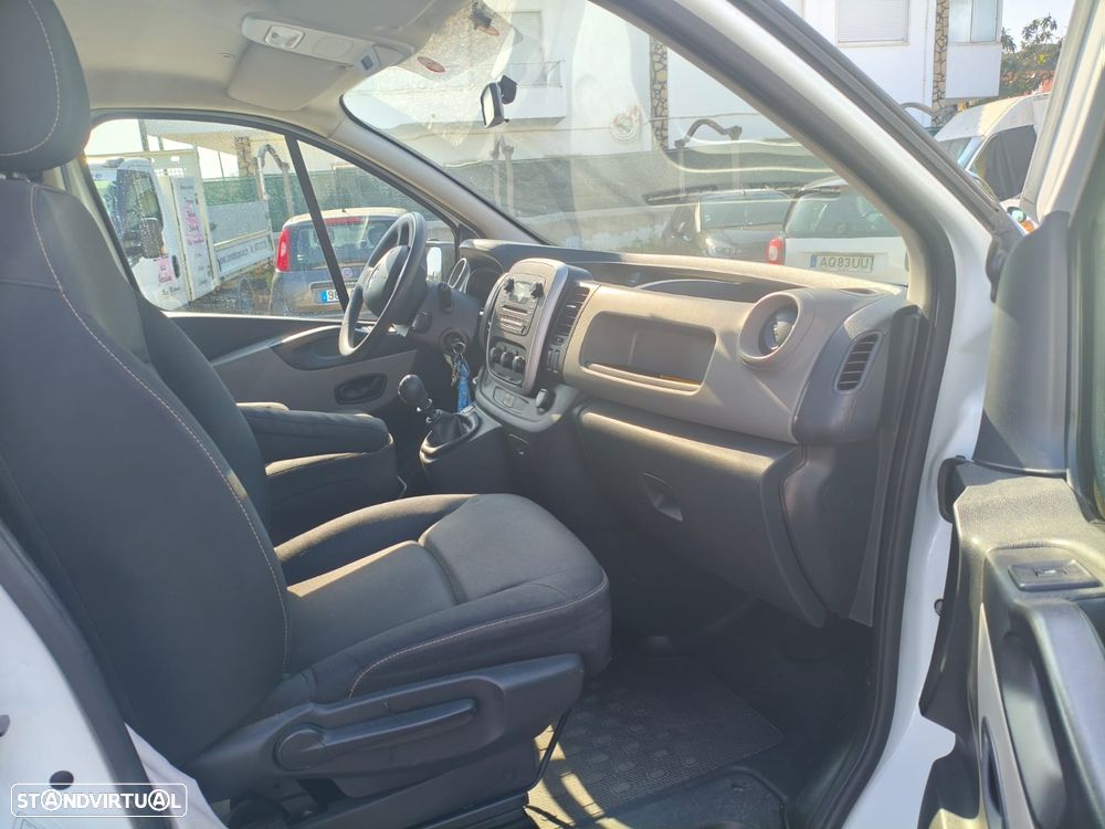 Renault Trafic 4LUG DORMITORIO - 15