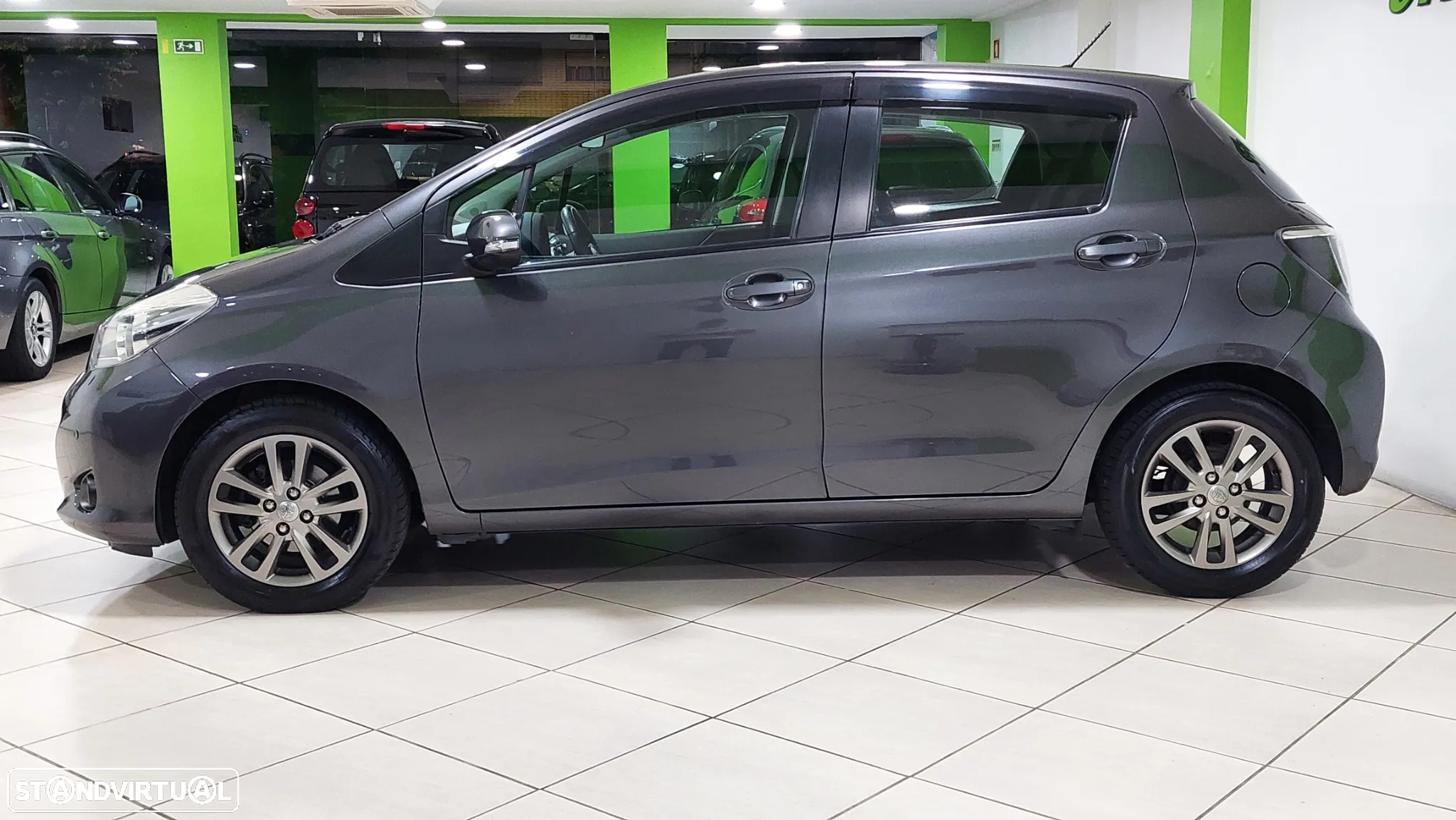 Toyota Yaris 1.0 VVT-i Comfort +PS Style +P.Techno - 7
