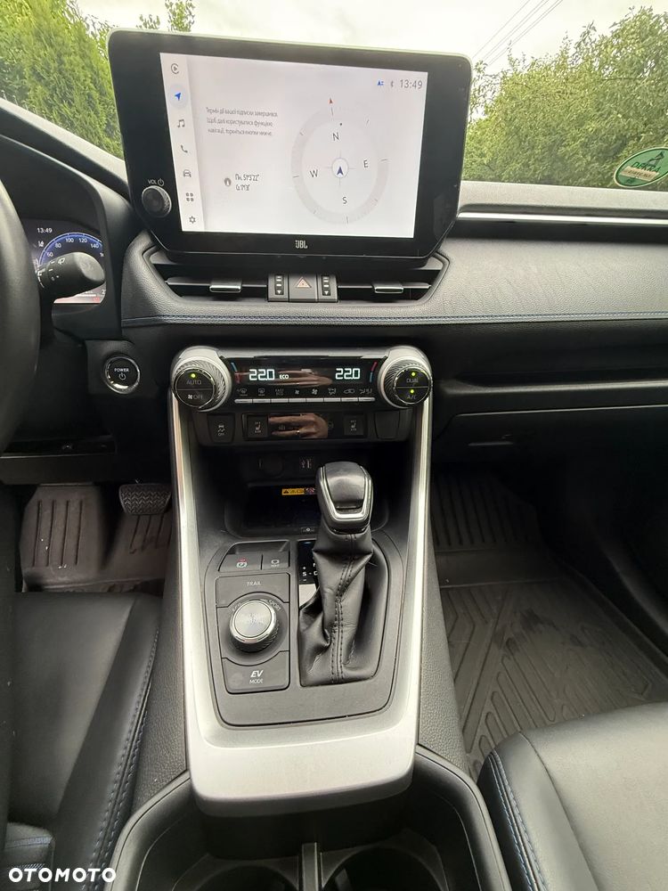 Toyota RAV4 - 22