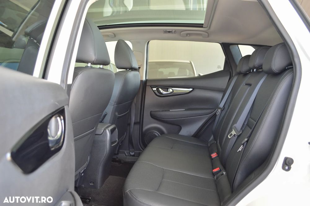 Nissan Qashqai 1.6 DCI Xtronic TEKNA - 30