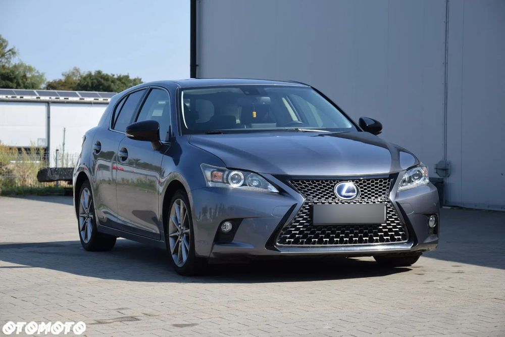 Lexus CT 200h Elite - 8