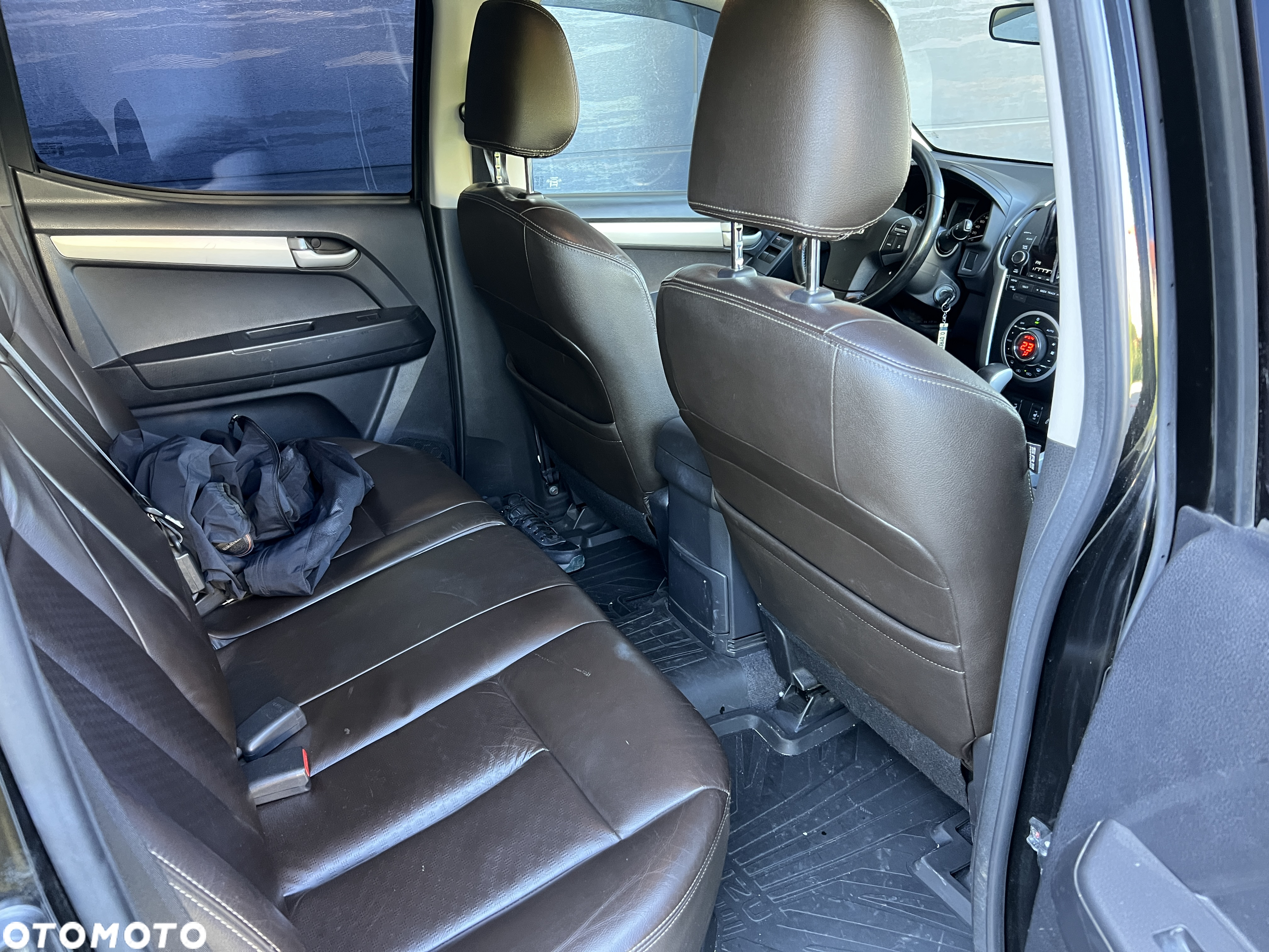 Isuzu D-Max 2.5 EC LS+ - 10