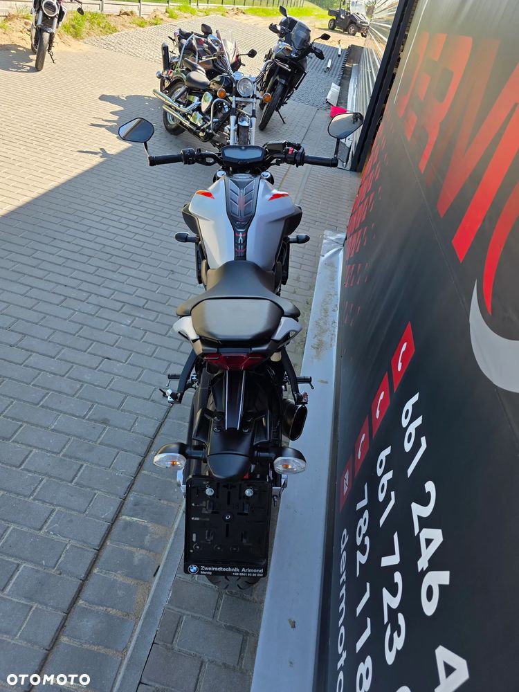 Yamaha MT - 17
