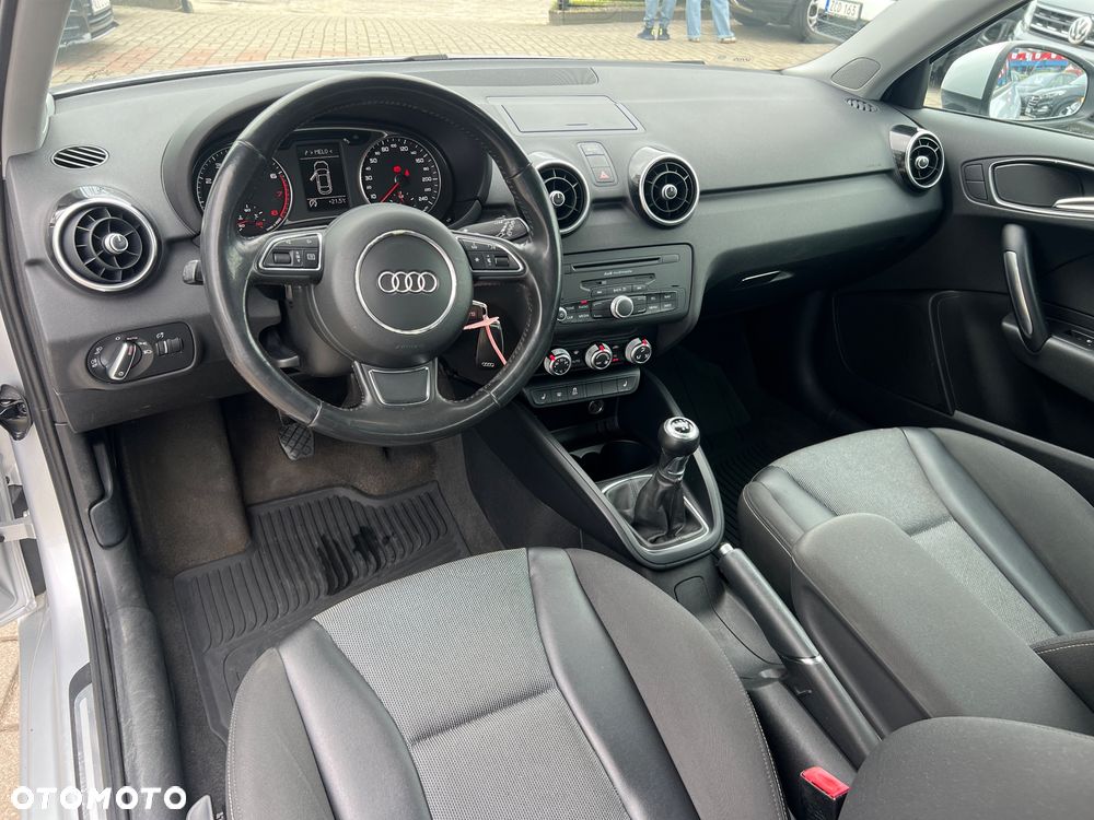 Audi A1 3-drzwiowe 1.2 TFSI S line edition - 13