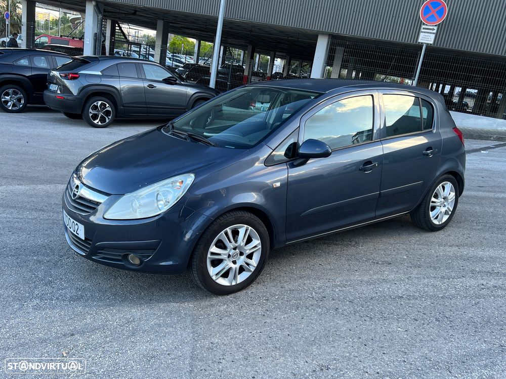 Opel Corsa 1.2 Cosmo - 2
