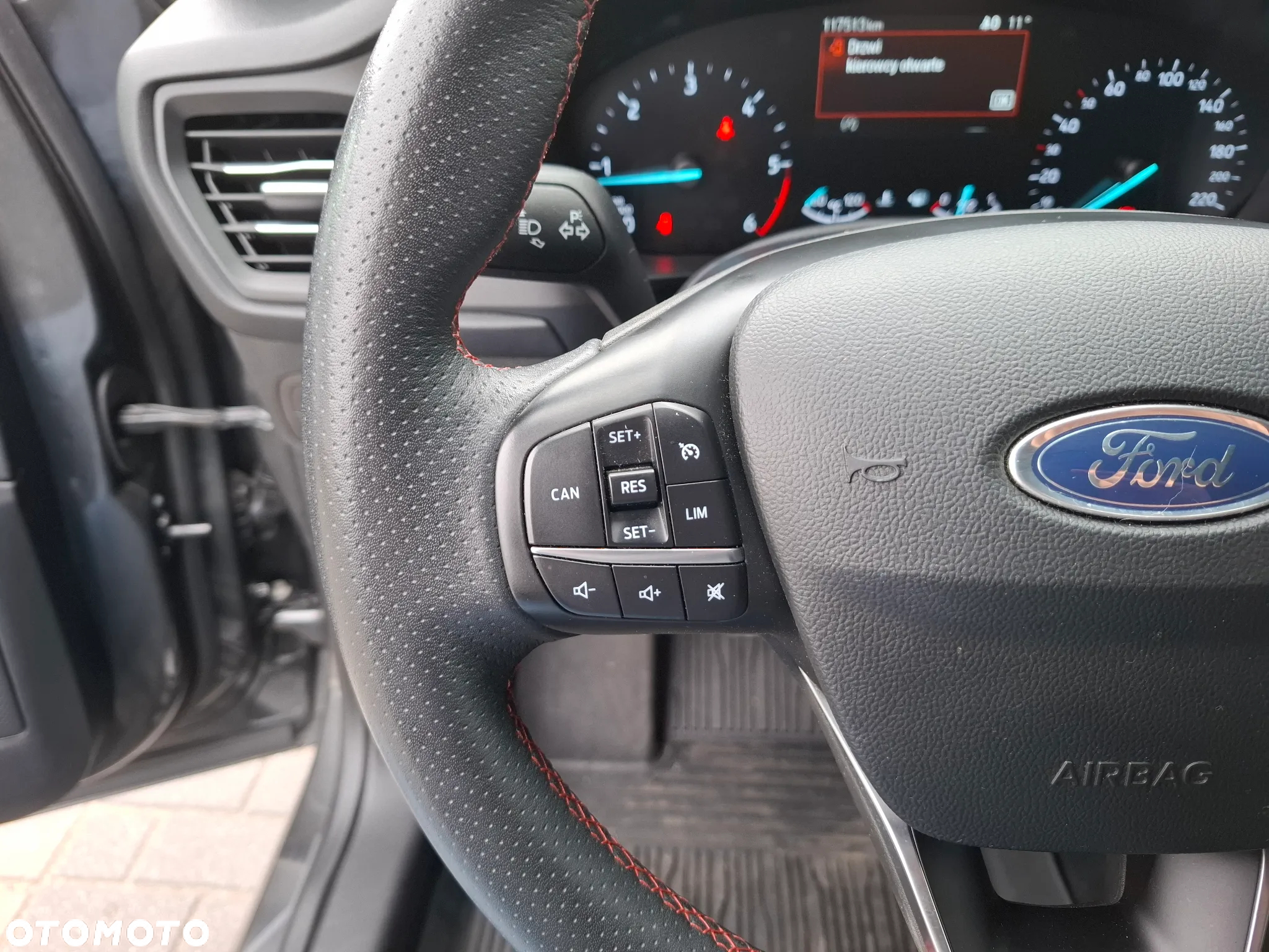 Ford Focus 2.0 EcoBlue ST-Line - 19