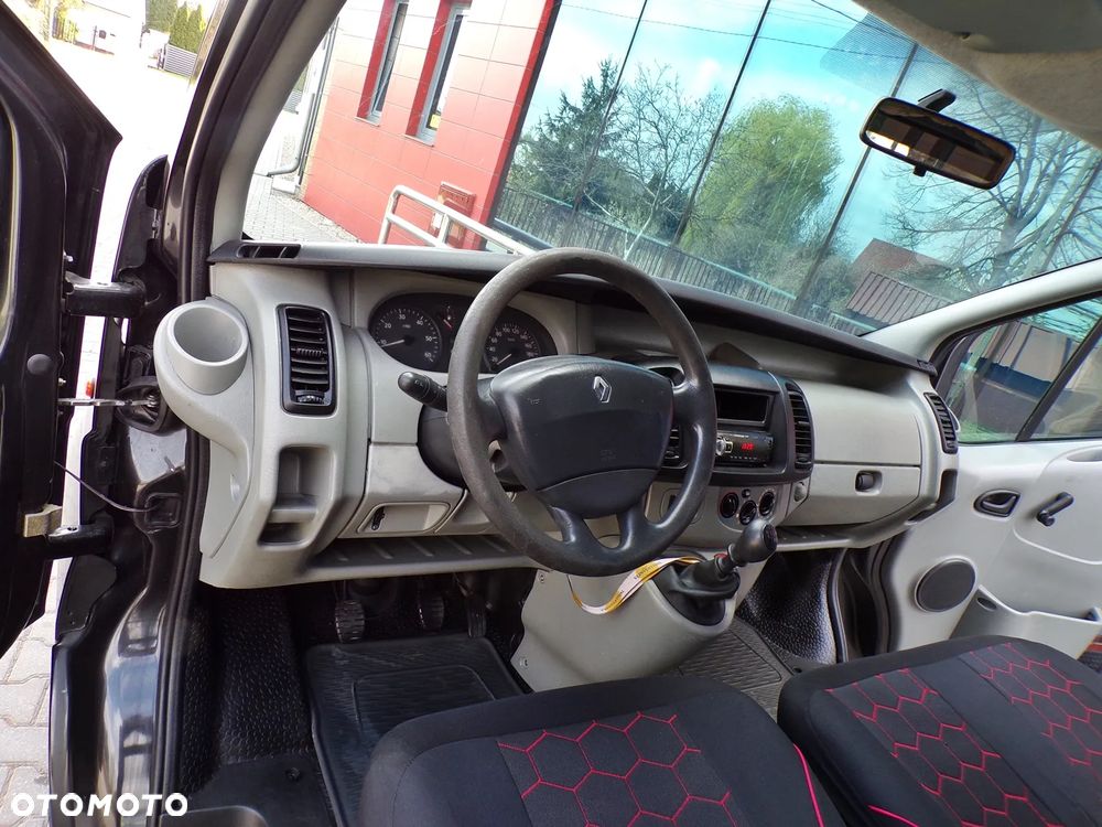 Renault TRAFIC - 15
