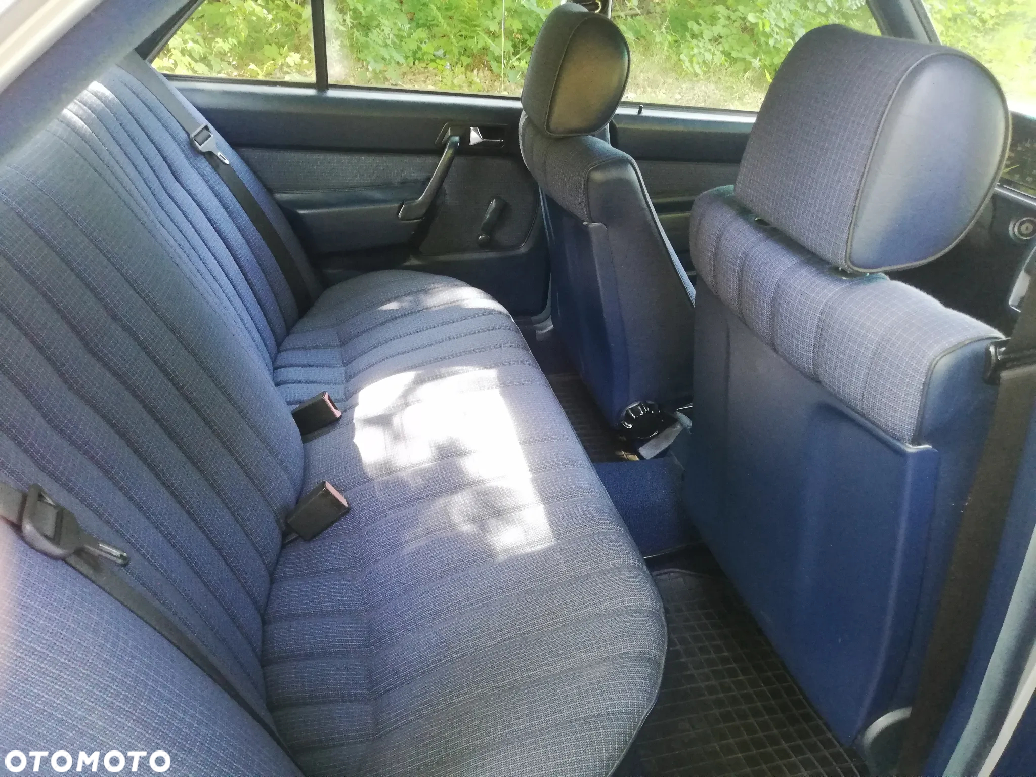 Mercedes-Benz W201 (190) - 23