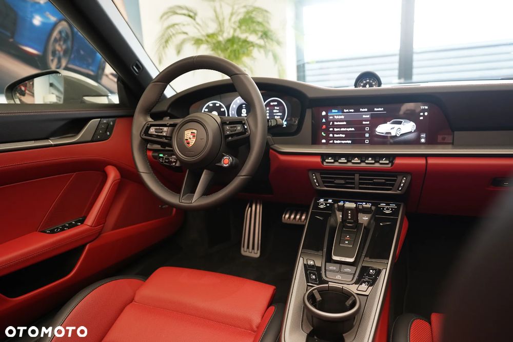 Porsche 911 Carrera S - 26