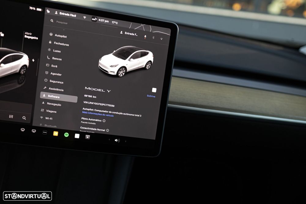 Tesla Model Y Standard RWD - 31