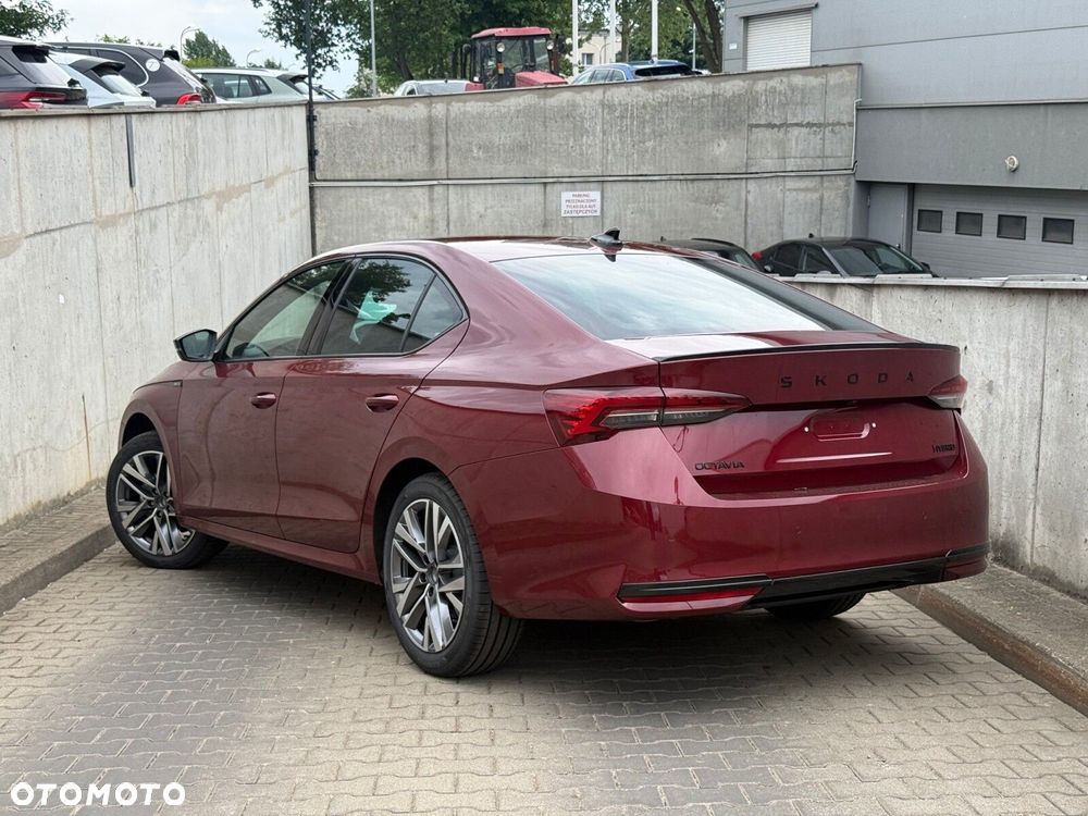 Skoda Octavia 1.5 TSI mHEV Sportline DSG - 8