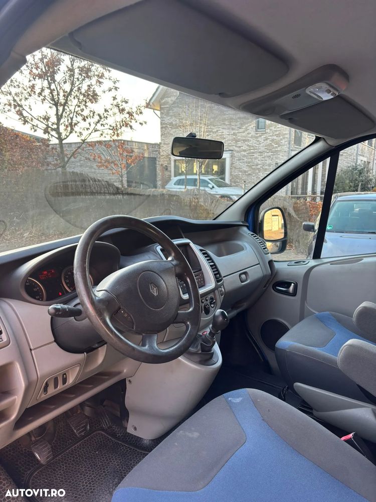 Renault Trafic 2.0 dCi 115 L2H1 - 11