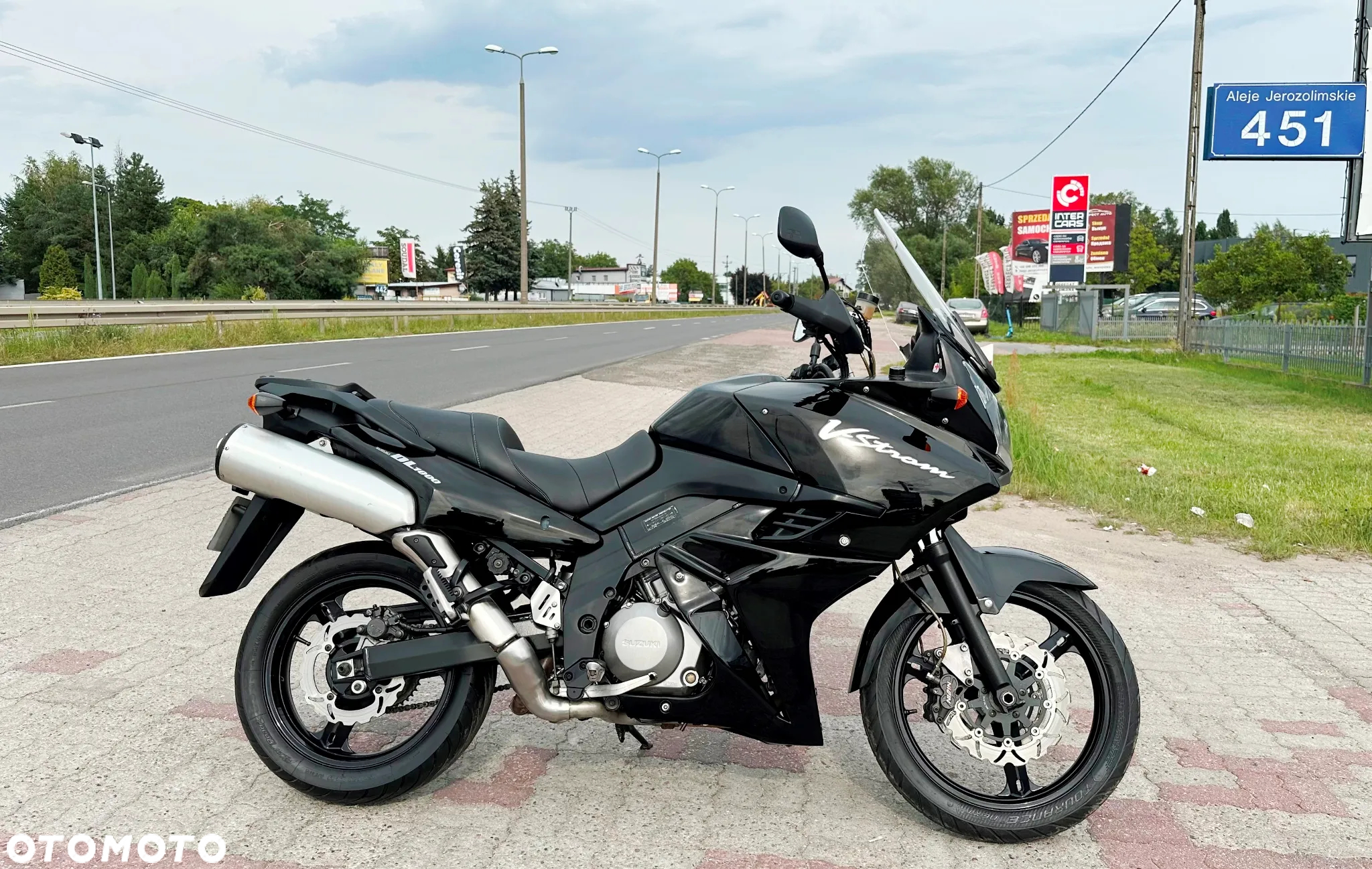 Suzuki DL - 8