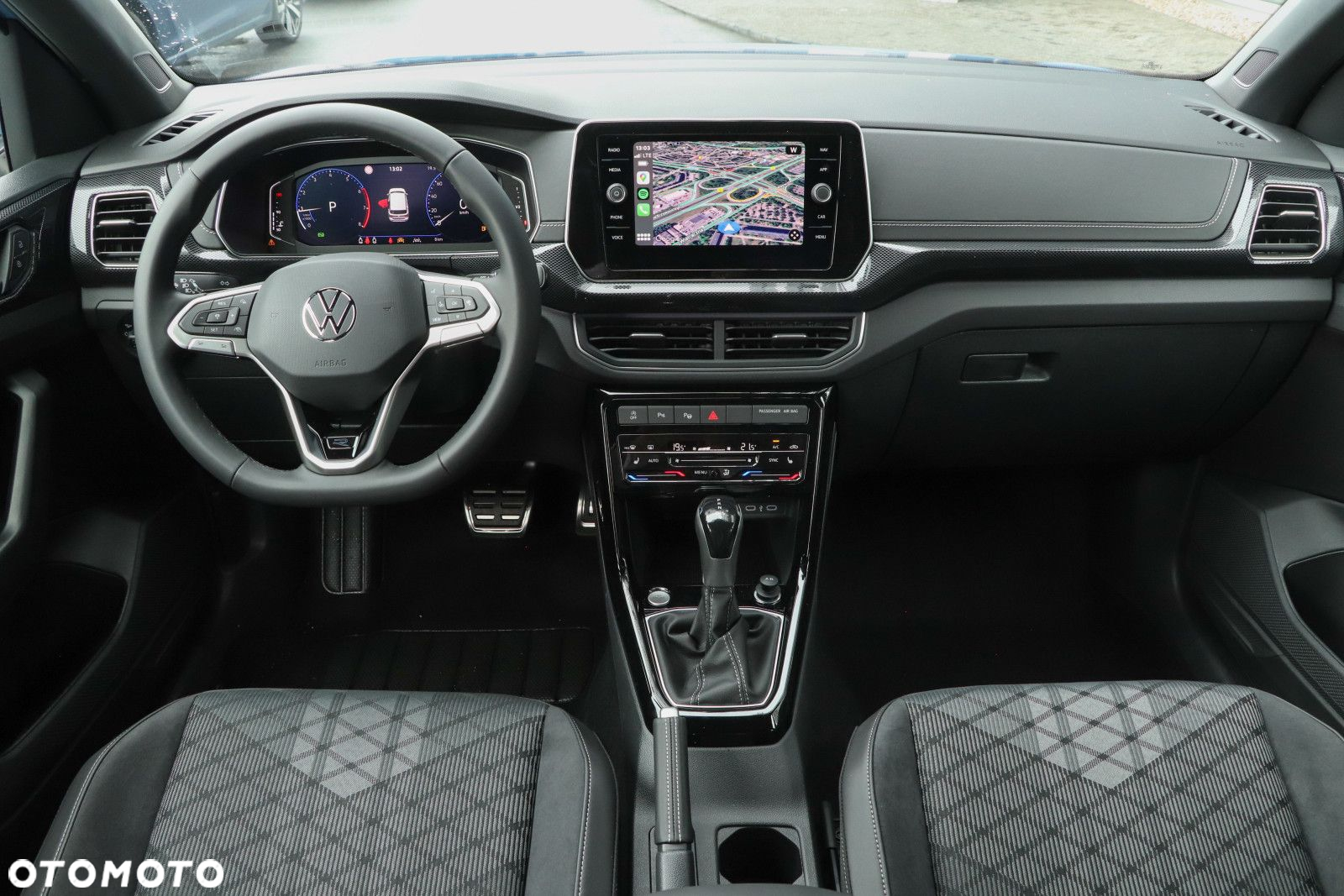 Volkswagen T-Cross - 16