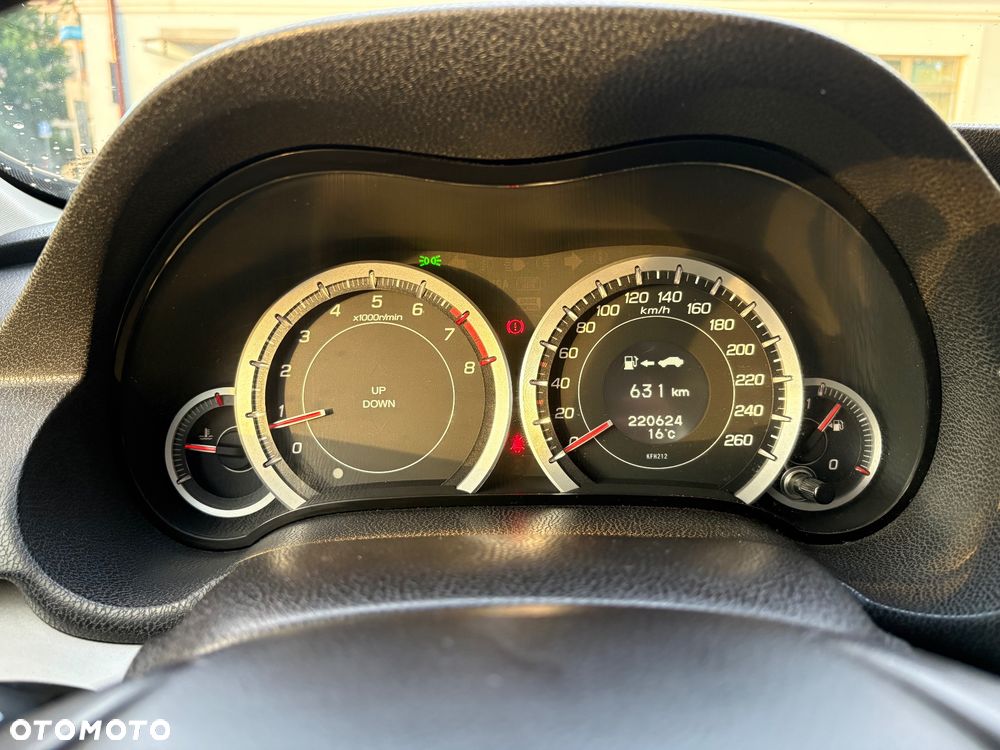 Honda Accord 2.0 Executive Nav - 20