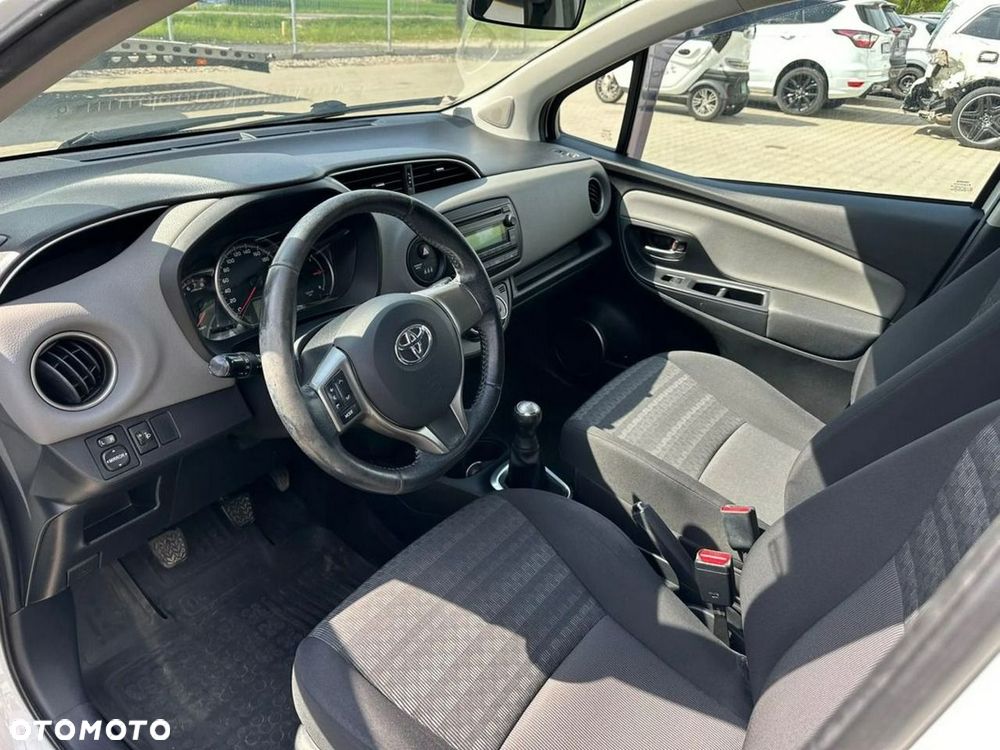 Toyota Yaris - 11