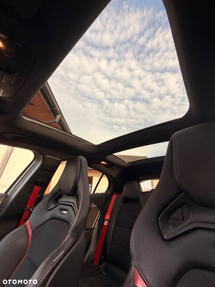 Mercedes-Benz GLA 45 AMG 4-Matic Edition 1 - 6
