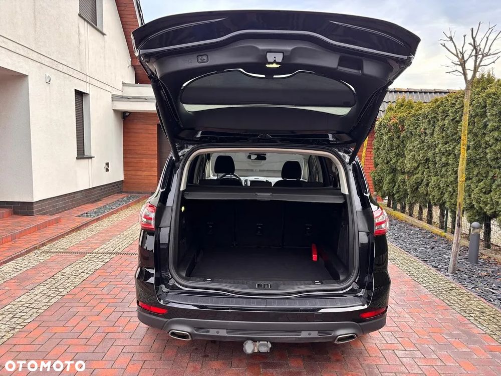 Ford S-Max - 8