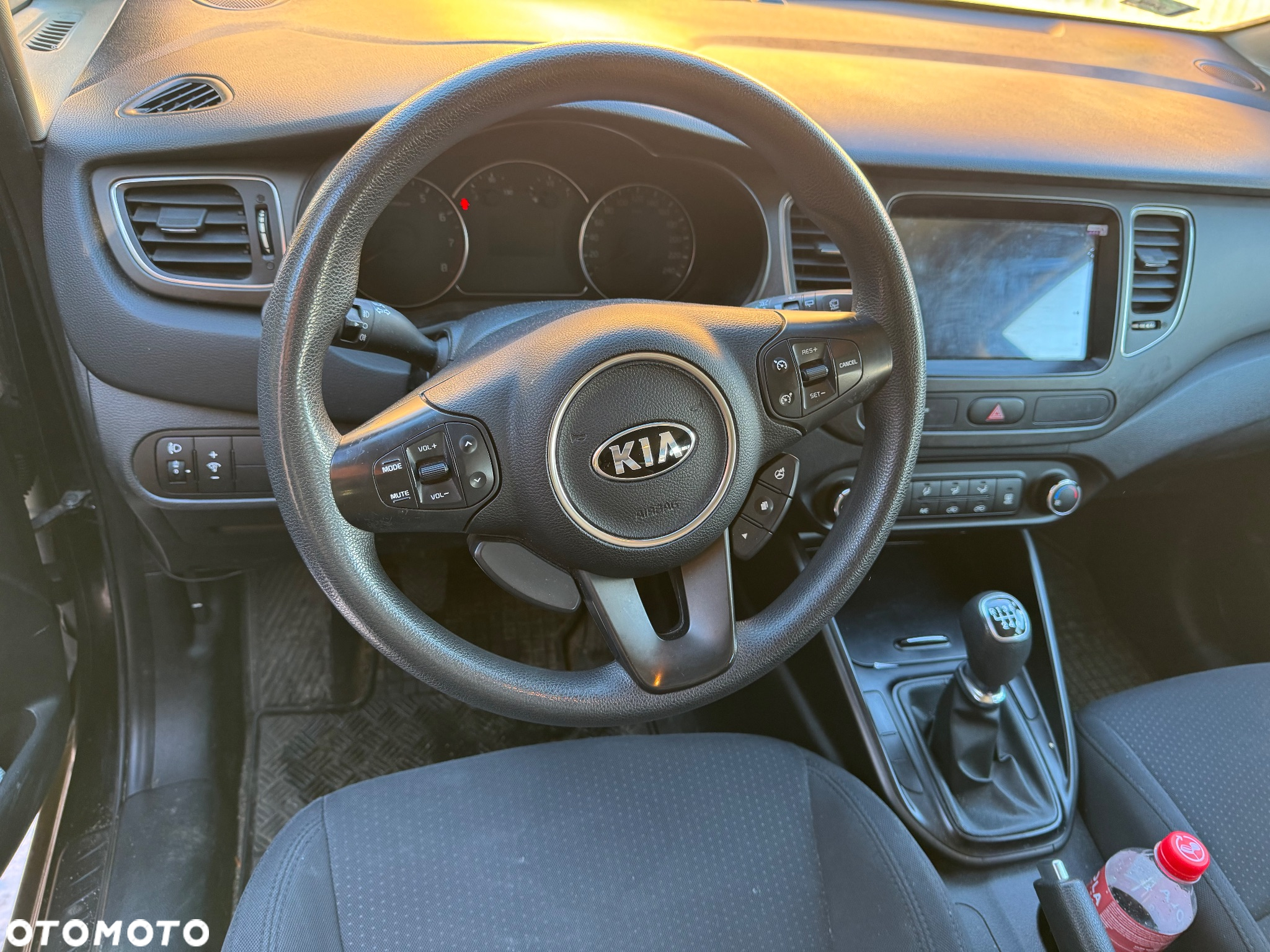 Kia Carens 1.6 GDI S - 2