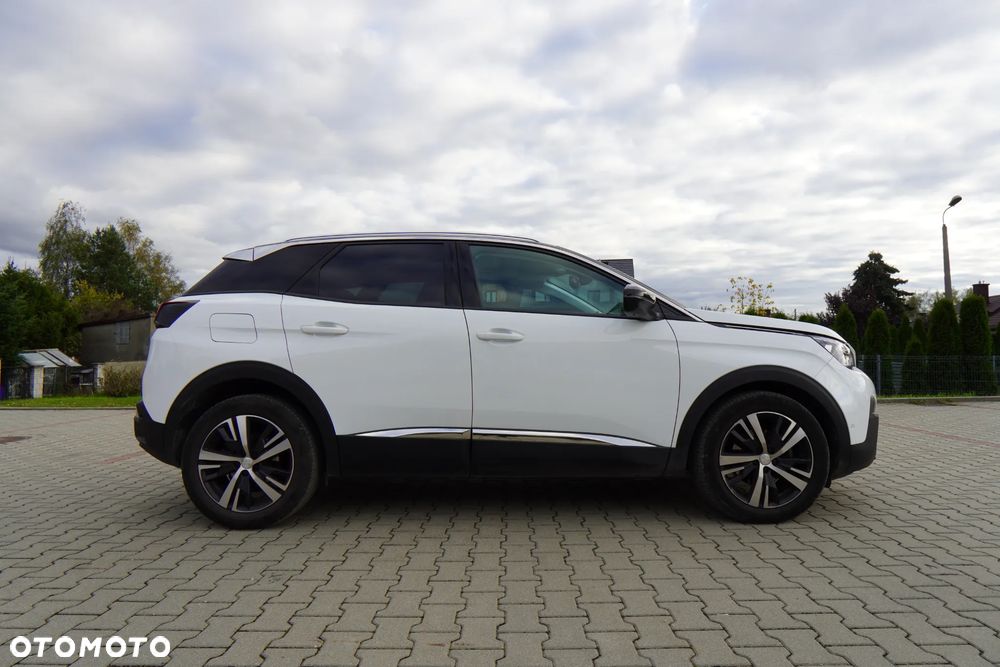 Peugeot 3008 2019 photo 2