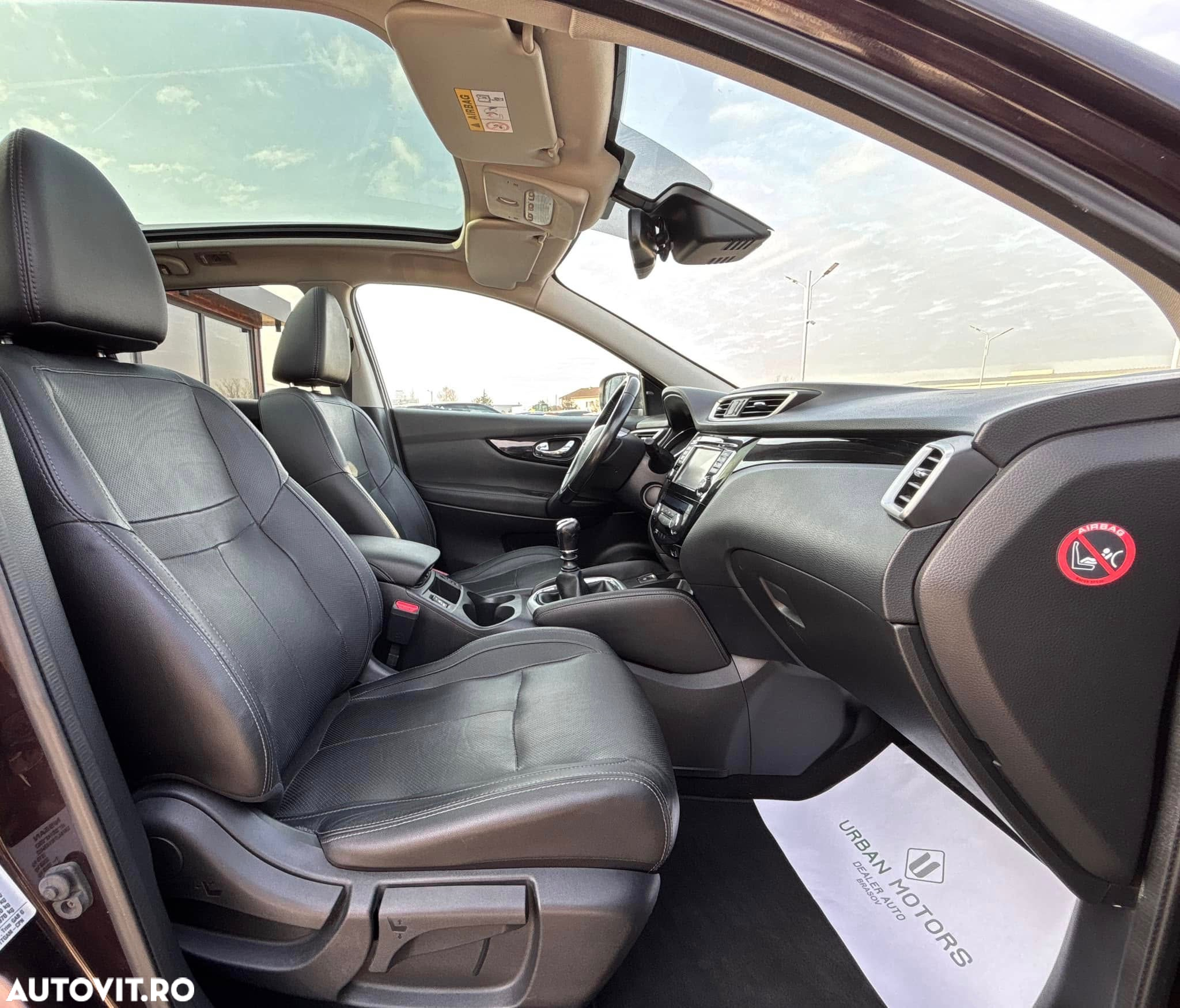 Nissan Qashqai 1.5 DCI Start/Stop Tekna - 16