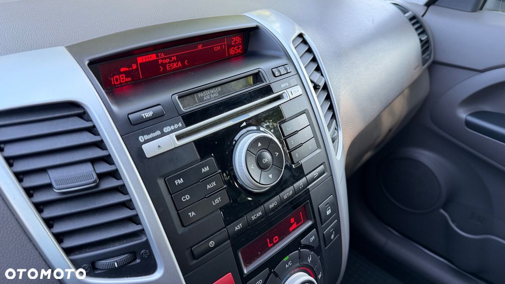 Kia Venga 1.4 L - 19