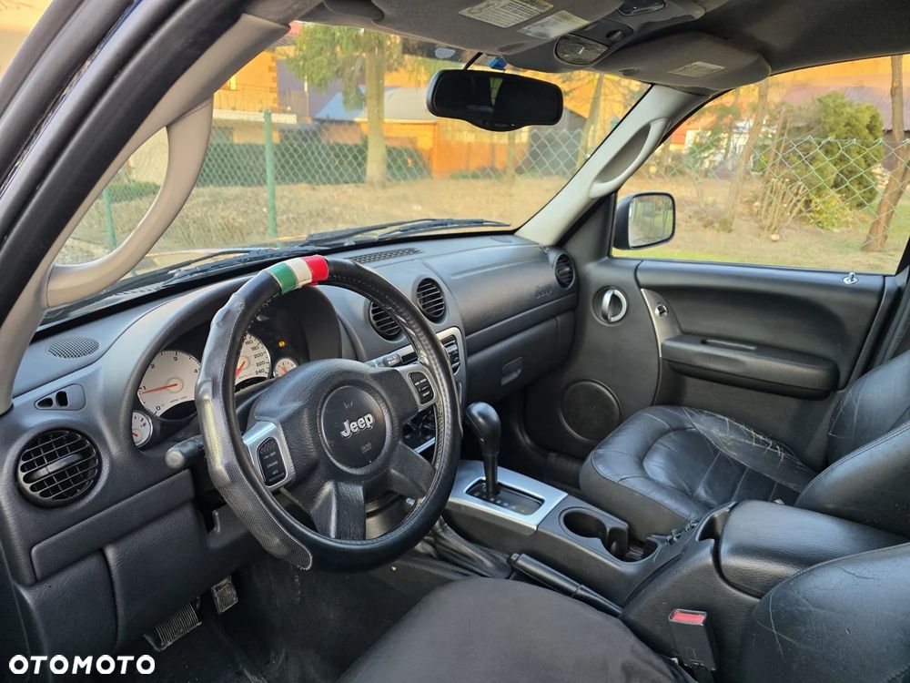 Jeep Cherokee 2.8 CRD Automatik Limited - 12
