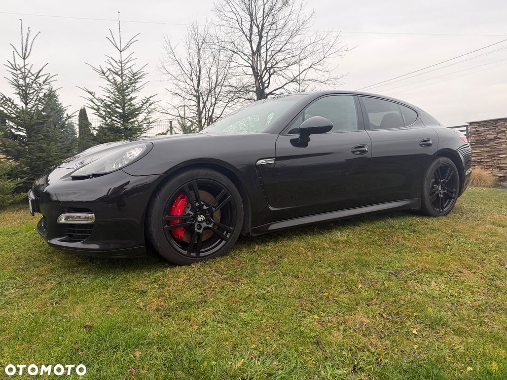Porsche Panamera - 1