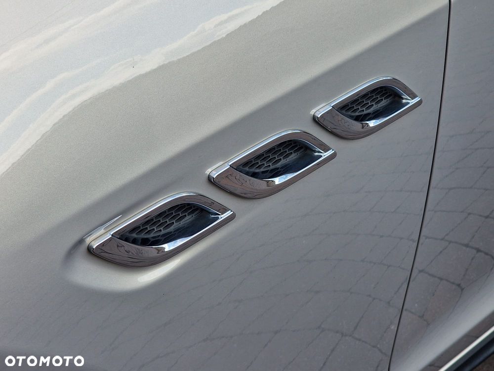 Maserati Quattroporte - 9