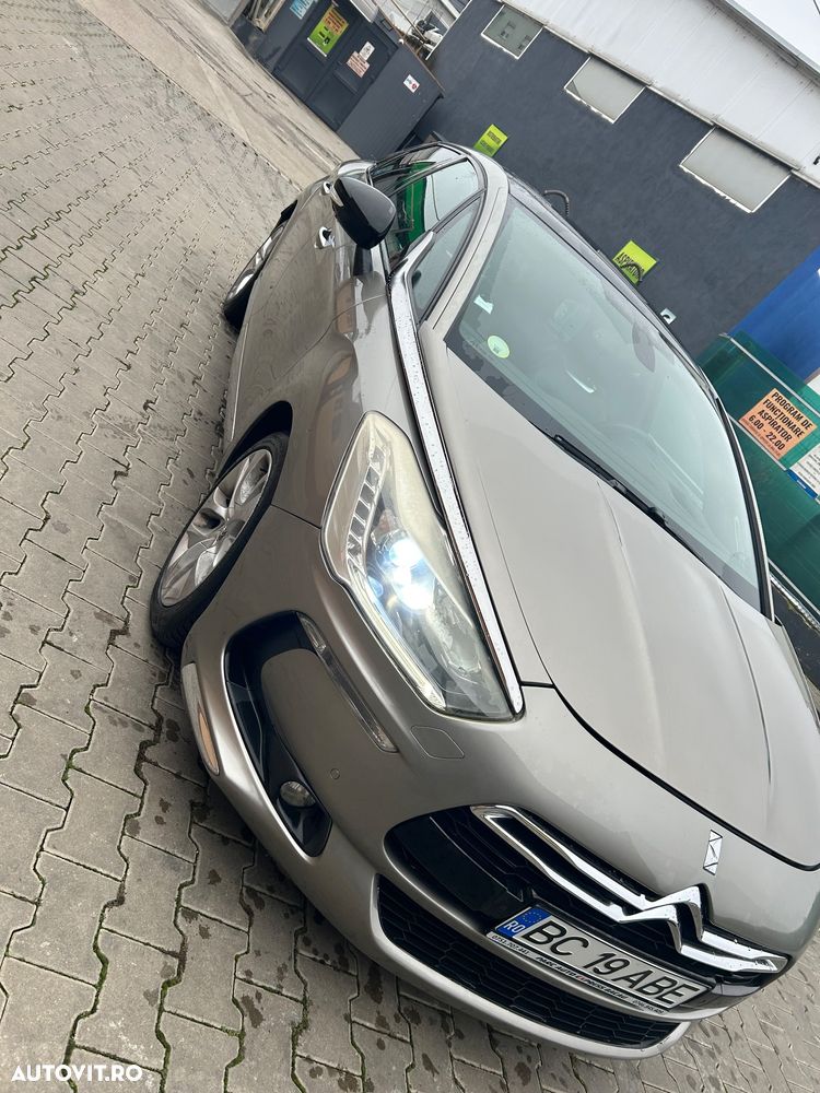 Citroën DS5 2.0 HDI BVM6 So Chic - 6