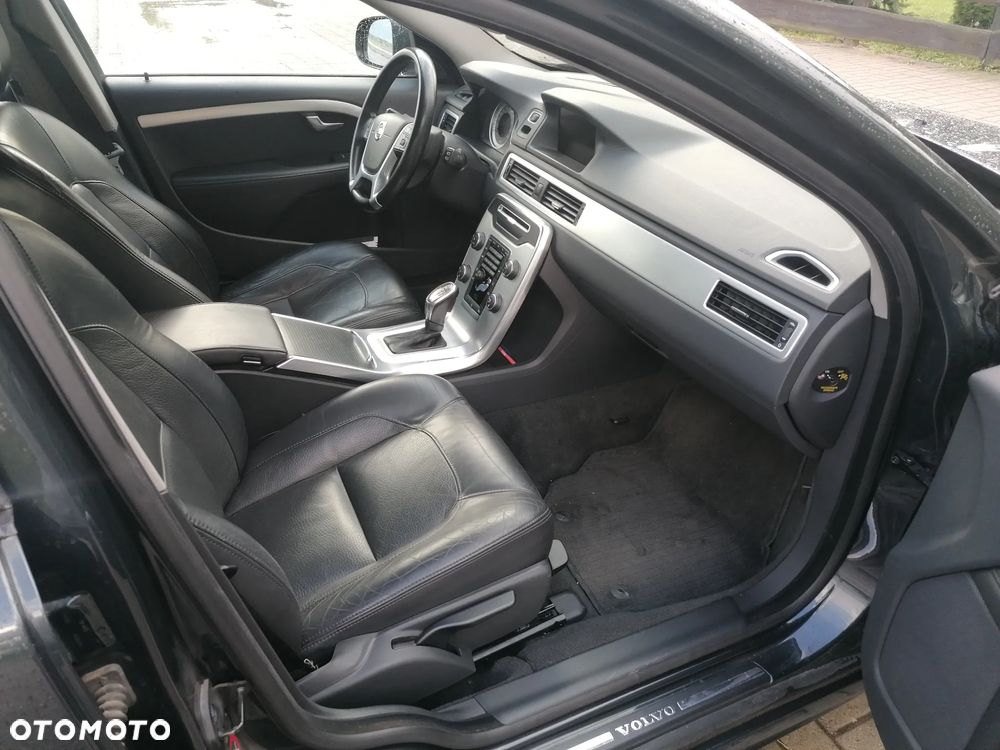 Volvo V70 D3 Summum - 7