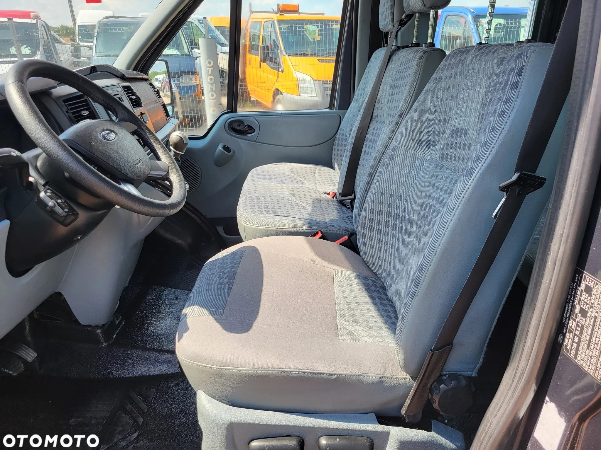 Ford Transit - 21
