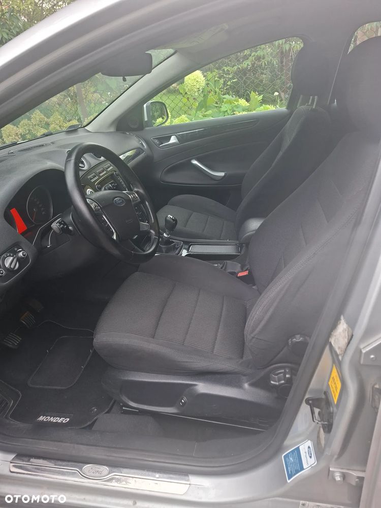 Ford Mondeo 2.0 TDCi Silver X - 17