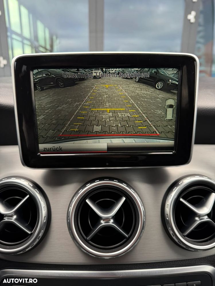 Mercedes-Benz GLA 220 CDI 4Matic 7G-DCT AMG Line - 33