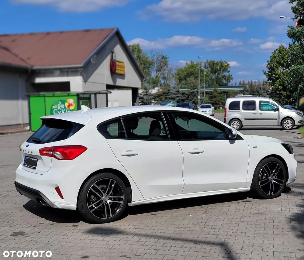 Ford Focus - 10
