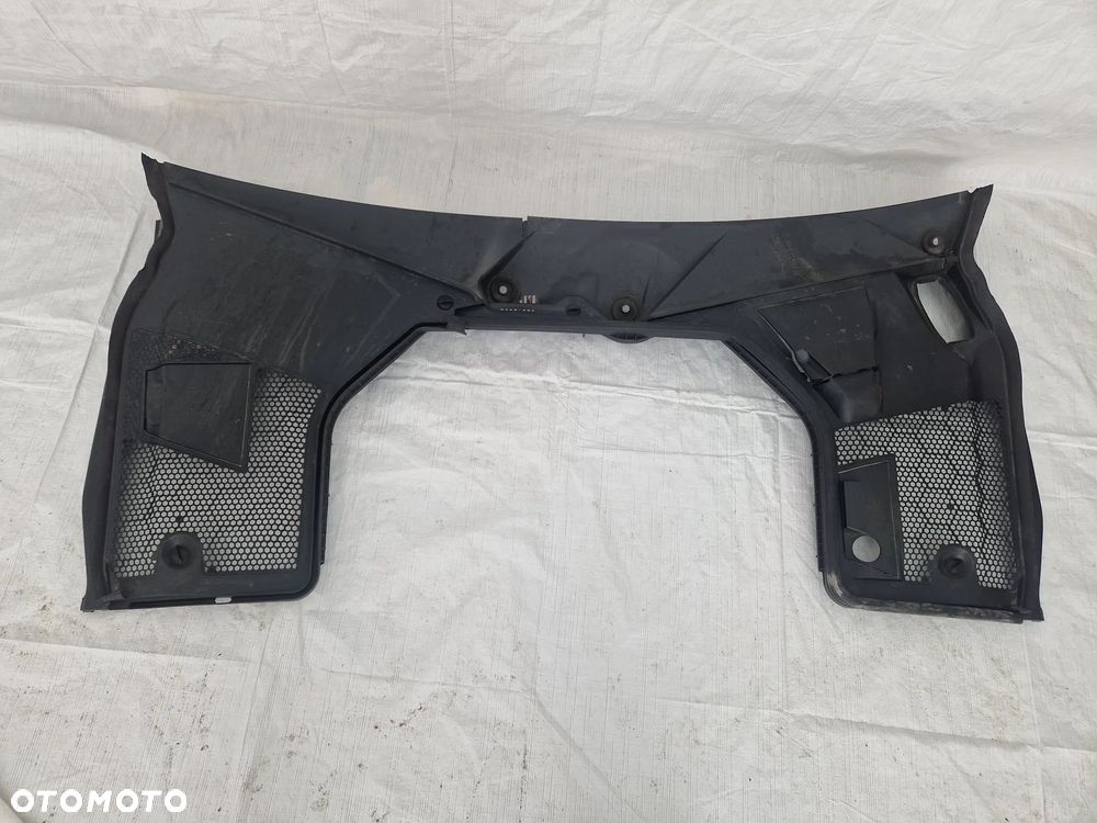 Mercedes W205 podszybie kompletne A2058308902 A2058309002 - 1