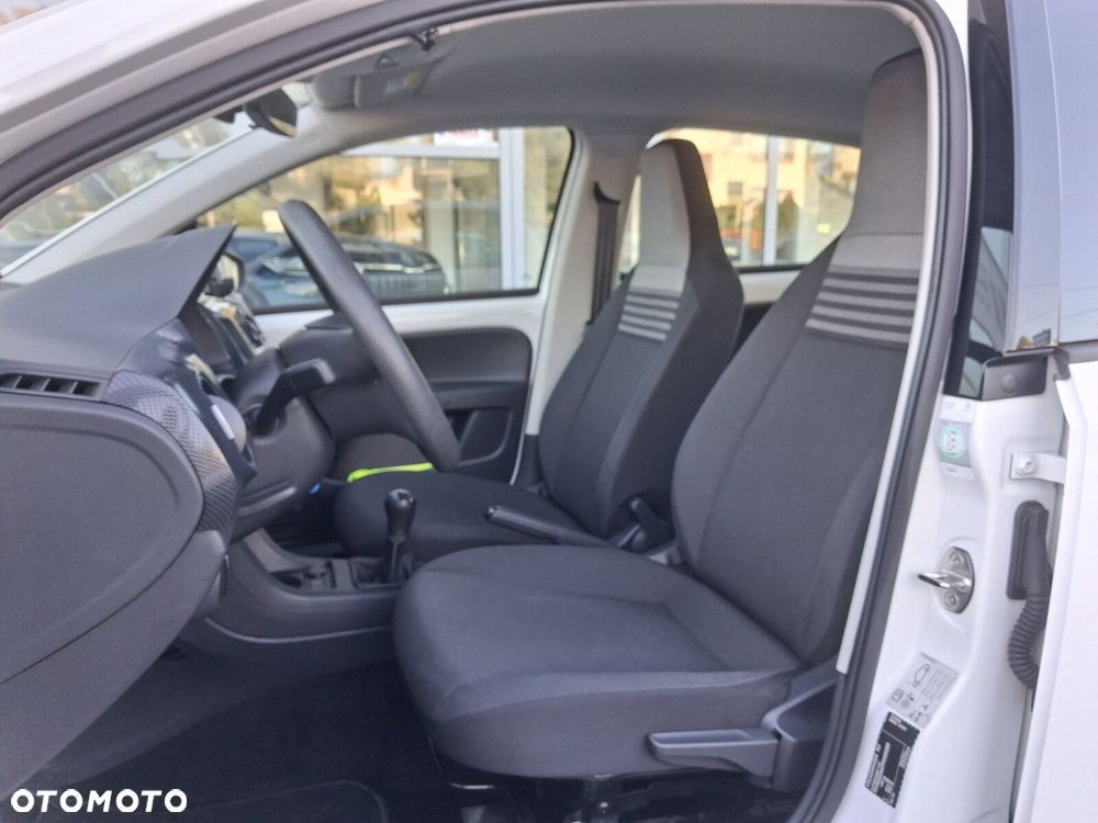Volkswagen up! 1.0 move - 10