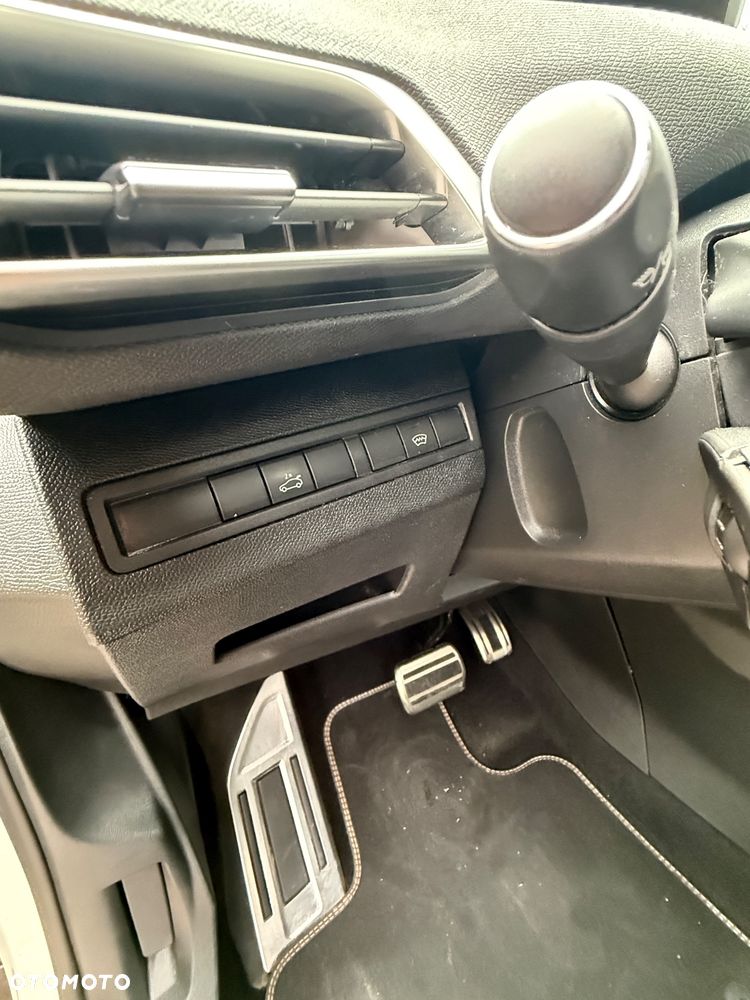 Peugeot 3008 2.0 BlueHDi GT S&S EAT8 - 20