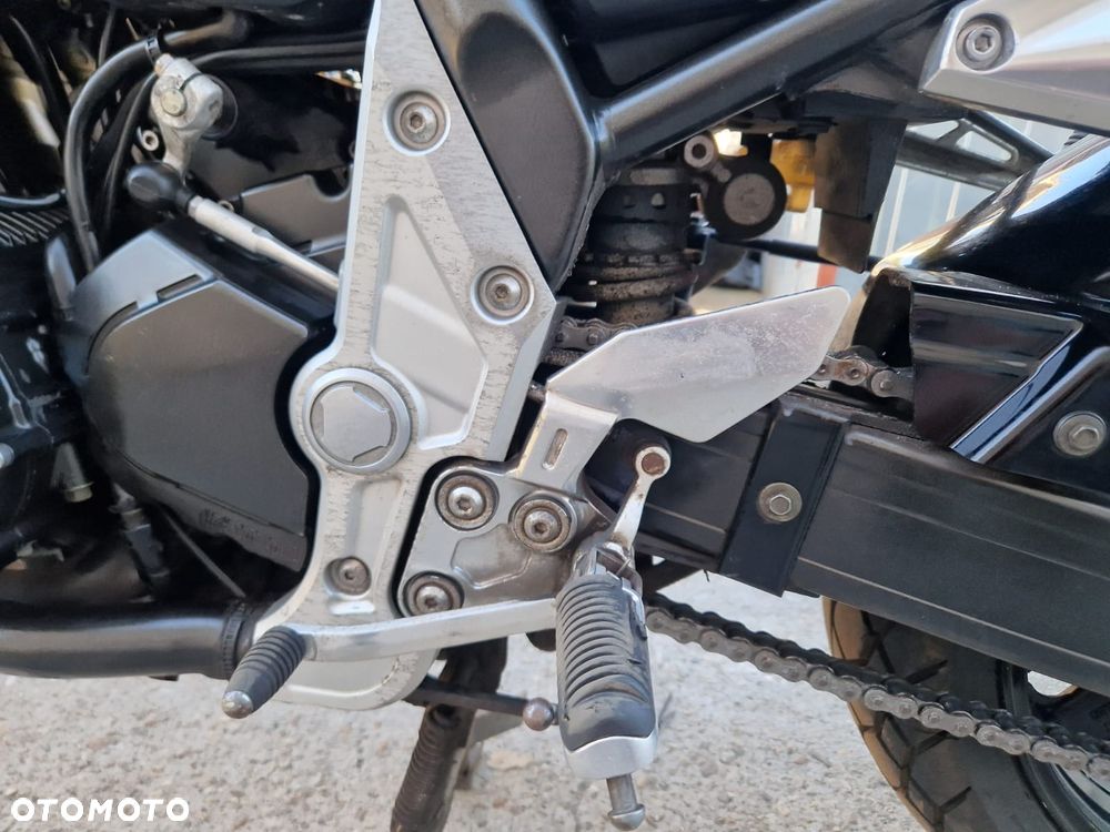 Yamaha FZS - 25