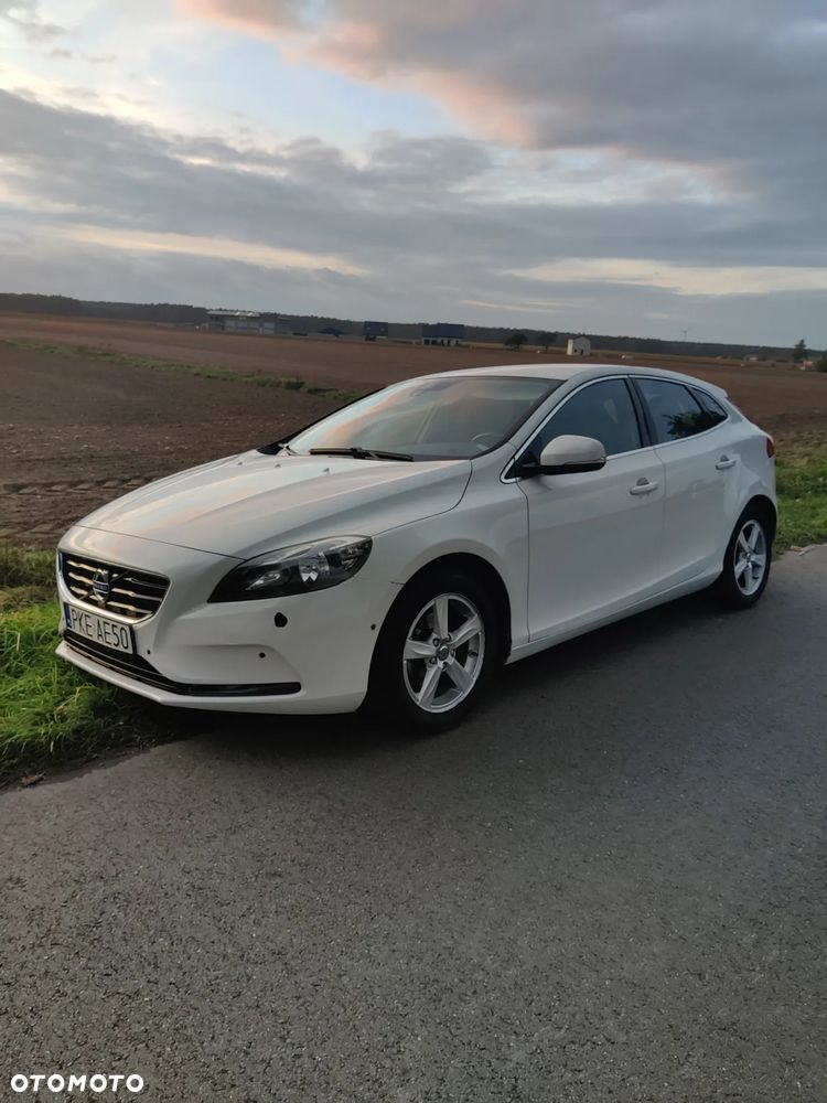 Volvo V40 D2 - 3