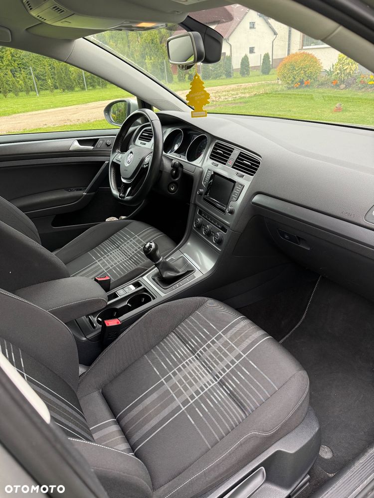 Volkswagen Golf 1.4 TSI BMT Comfortline - 11