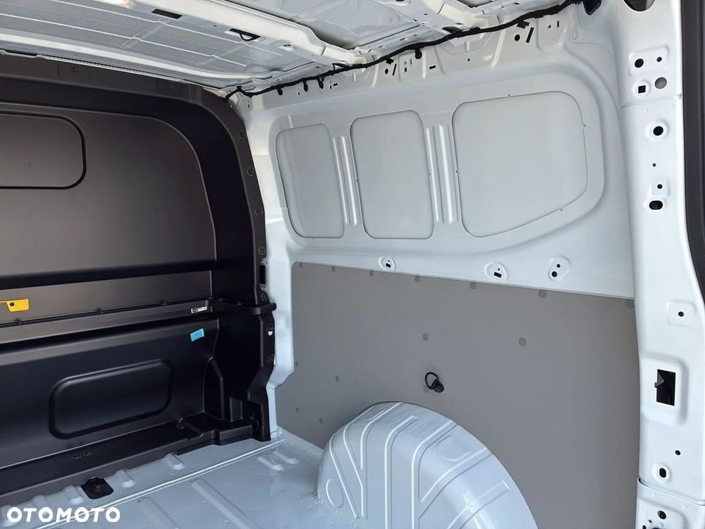 Volkswagen Transporter T7 Furgon Plus Edition/6 osob./AUTOMAT 2,0 l TDI 150 KM r. o. 3500 mm - 13