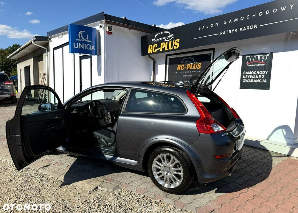 Volvo C30 D2 DRIVe R-Design - 11