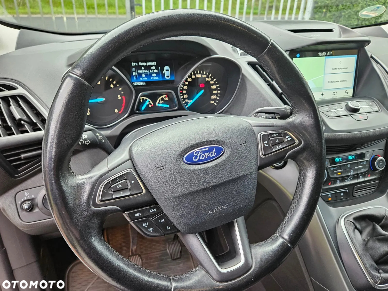 Ford Kuga - 30
