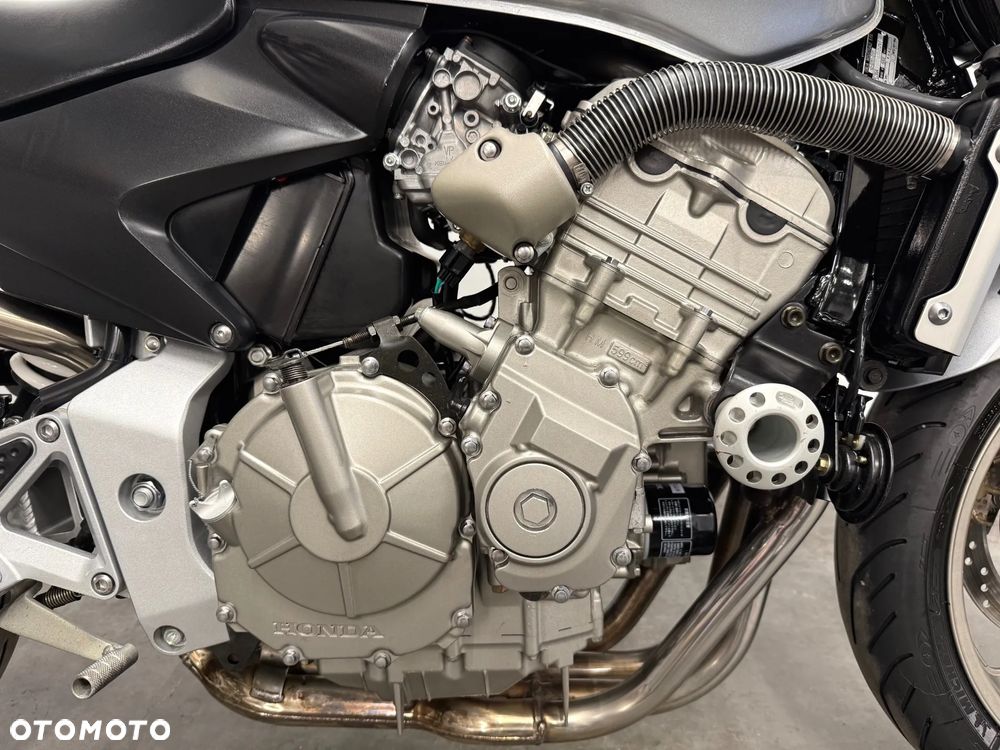 Honda Hornet - 18