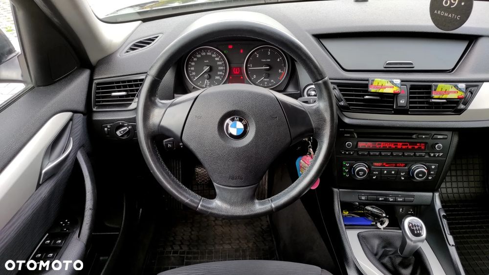 BMW X1 xDrive18d - 33