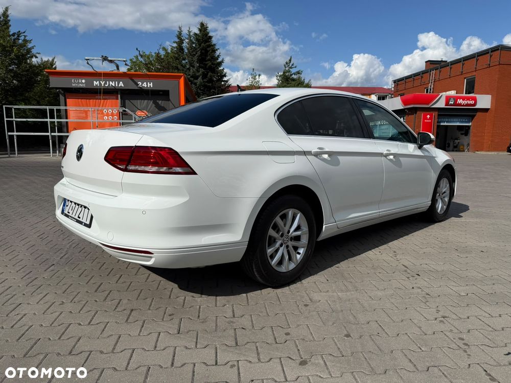 Volkswagen Passat - 5