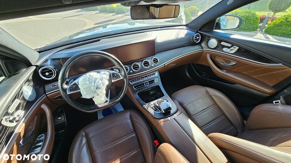 Mercedes-Benz Klasa E - 12
